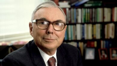 Cuộc đời và sự nghiệp của một huyền thoại đầu tư giá trị Charlie Munger